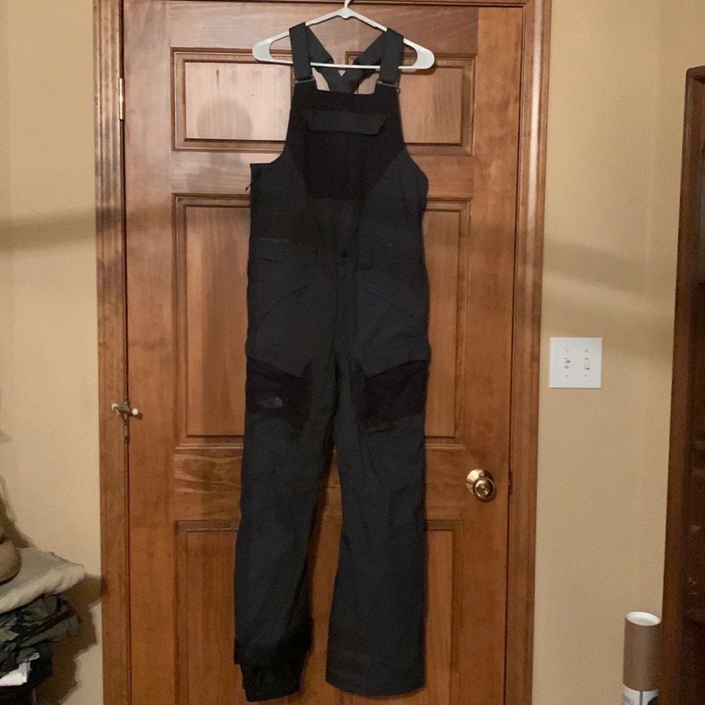 The North face ski bibs men or women!